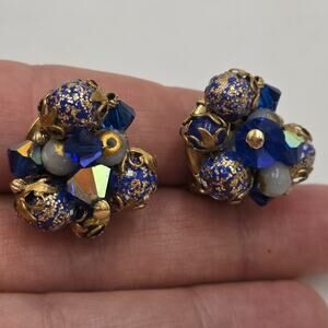 Vintage Royal Blue Art Glass Cluster Gold Tone Earrings Beaded Clip On